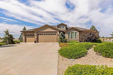 64 N Seabiscuit Ave Nampa, ID 83687