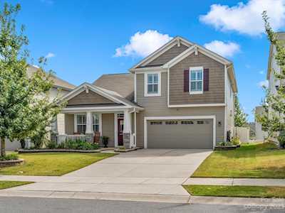 1676 Rutledge Hills Dr York, SC 29745