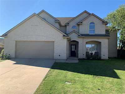 8617 Lariat Circle Fort Worth, TX 76244