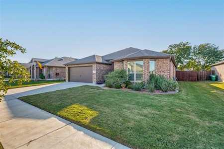4001 Harvest Glen Drive Denton, TX 76208