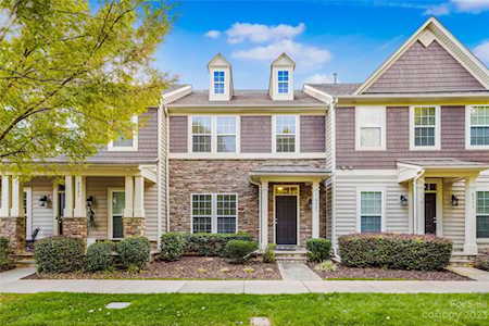 8307 Viewpoint Ln Cornelius, NC 28031