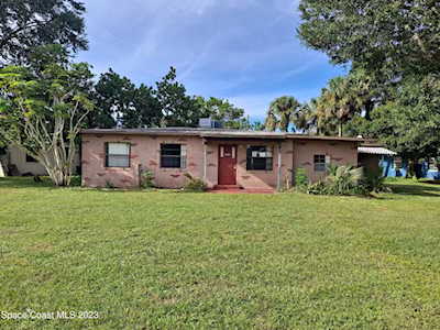 745 Bonnie Circle Melbourne, FL 32901