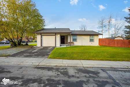 12528 Crested Butte Dr Eagle River, AK 99577
