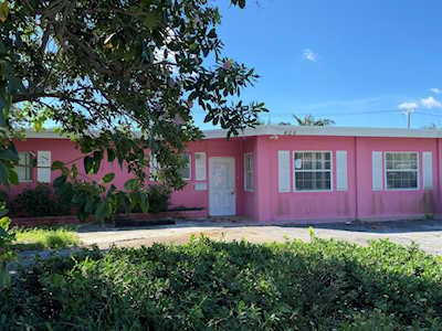 426 Bayberry Drive Lake Park, FL 33403