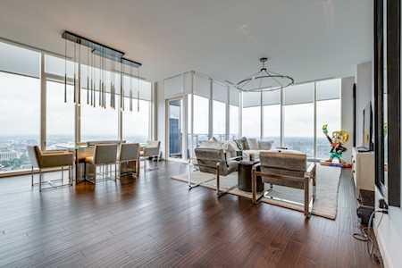 160 2nd Ave S #3203 Nashville, TN 37201