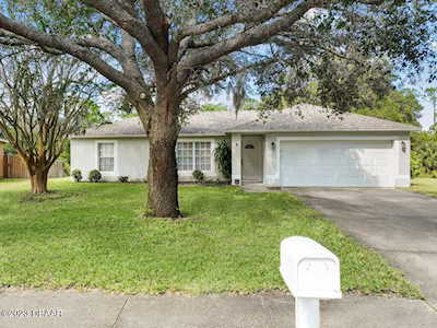 4 Cardinal Estates Boulevard Daytona Beach, FL 32117