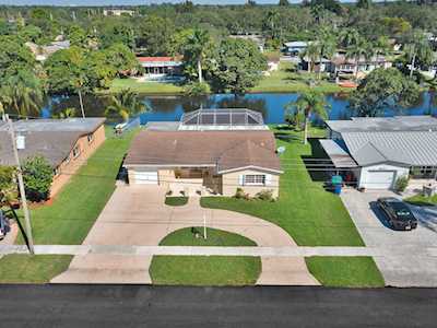8963 SW 52nd Pl Cooper City, FL 33328