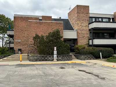 1810 Hemlock Place #107 Schaumburg, IL 60173