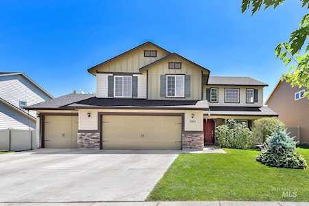 3066 S Mystic Seaport Avenue Nampa, ID 83686