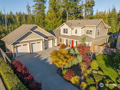 2709 Strom Place Anacortes, WA 98221