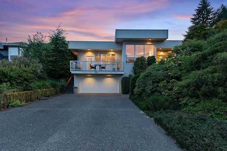 726 Guiltner Street Coquitlam, BC V3J 4M5