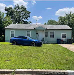1386 E N 51st Place Tulsa, OK 74126