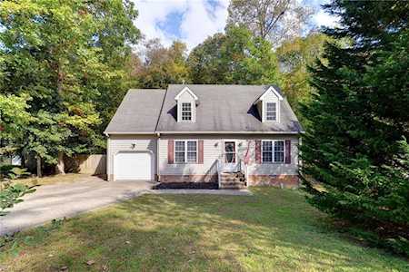 4257 Birdella Dr Williamsburg, VA 23188