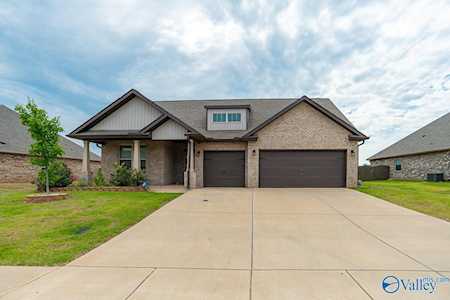 104 Colony Cove Drive Meridianville, AL 35759