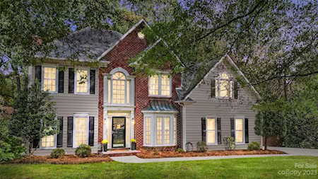 7312 Leharne Dr Charlotte, NC 28270
