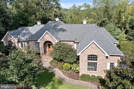 100 Deer Valley Ln Wilmington, DE 19807