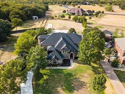 210 Canyon Oaks Drive Argyle, TX 76226