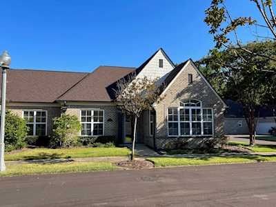 1368 Calumet Farms Dr Collierville, TN 38017
