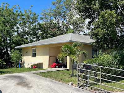 1161 W 37th Court Riviera Beach, FL 33404