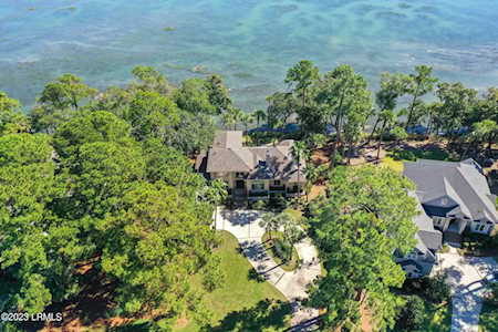 77 Peninsula Dr Hilton Head Island, SC 29926
