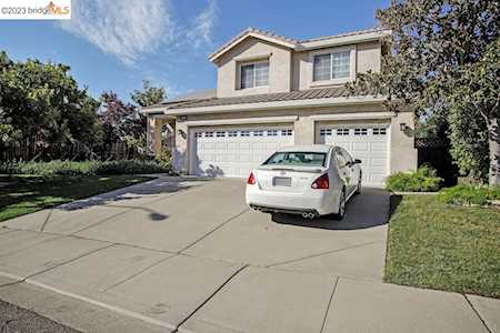 2010 Barkwood Ct Antioch, CA 94509