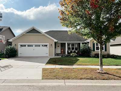 619 Pebblestone Circle Oneida, Village of Hobart, WI 54155