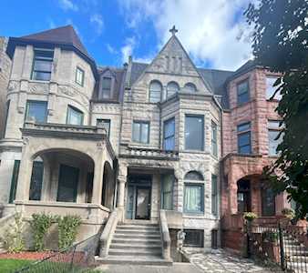 4531 S Greenwood Ave Chicago, IL 60653