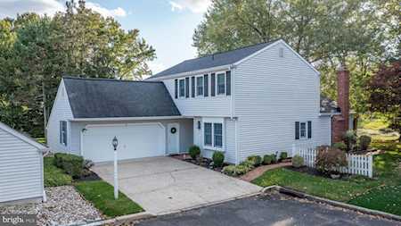 5 Farmington Ct Medford, NJ 08055