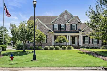 2401 Deerbourne Dr Brentwood, TN 37027