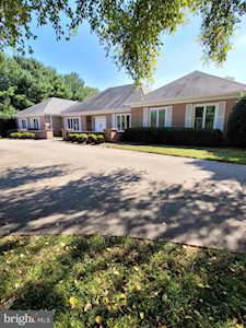 8600 Lochaven Dr Gaithersburg, MD 20882