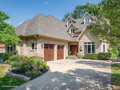 133 Arthur Ave Clarendon Hills, IL 60514