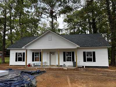 123 Forest Circle Summerville, SC 29483