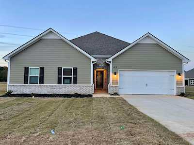 60 Robinwood Ln Oakland, TN 38060