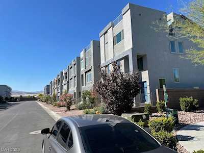 8074 Misty Canyon Ave Las Vegas, NV 89113