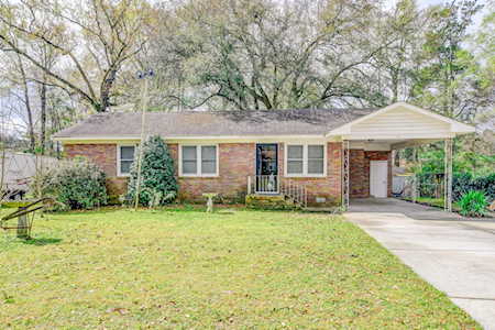 102 Pine Ln Summerville, SC 29485
