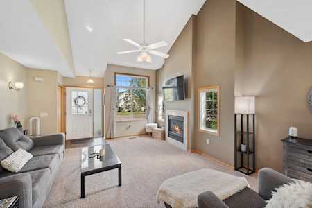 2406 Oakridge Circle Hudson, WI 54016