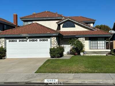 12859 Tehama Circle Riverside, CA 92503