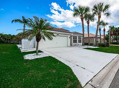 8189 White Rock Circle Boynton Beach, FL 33436