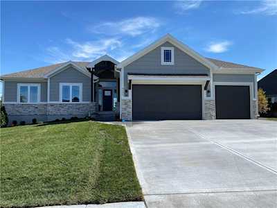 9200 SW 10th Terrace Lee's Summit, MO 64064