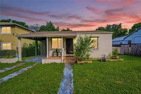 1381 NW 38th St Miami, FL 33142