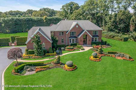 9 Boxwood Terrace Holmdel, NJ 07733