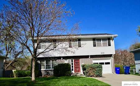 810 S Beadle St Papillion, NE 68046
