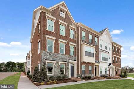 14800 Retreat Blvd Chantilly, VA 20151