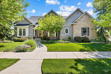 5572 N Mendelson Ave Meridian, ID 83646