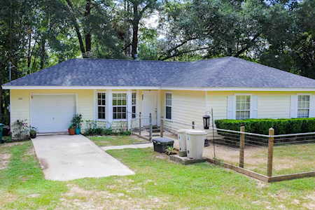 685 Colonial Dr Havana, FL 32333