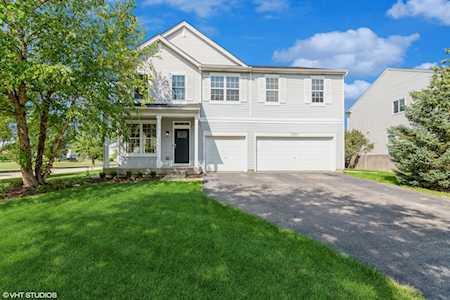 2205 Park Ridge Dr Plainfield, IL 60586