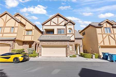 Las Vegas developer's Queensridge home near Summerlin on market