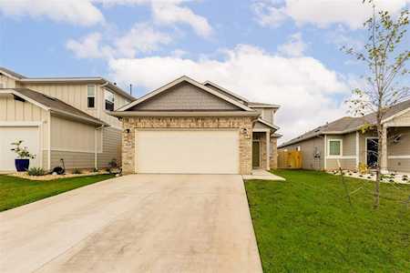 10420 Alemoor DR Austin, TX 78747
