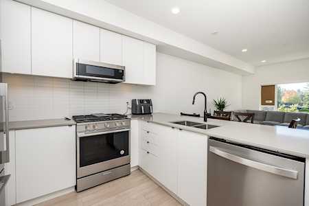 2345 Rindall Avenue #311 Port Coquitlam, BC V3C 1V3