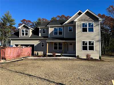 257 East Shore Dr Coventry, RI 02816
